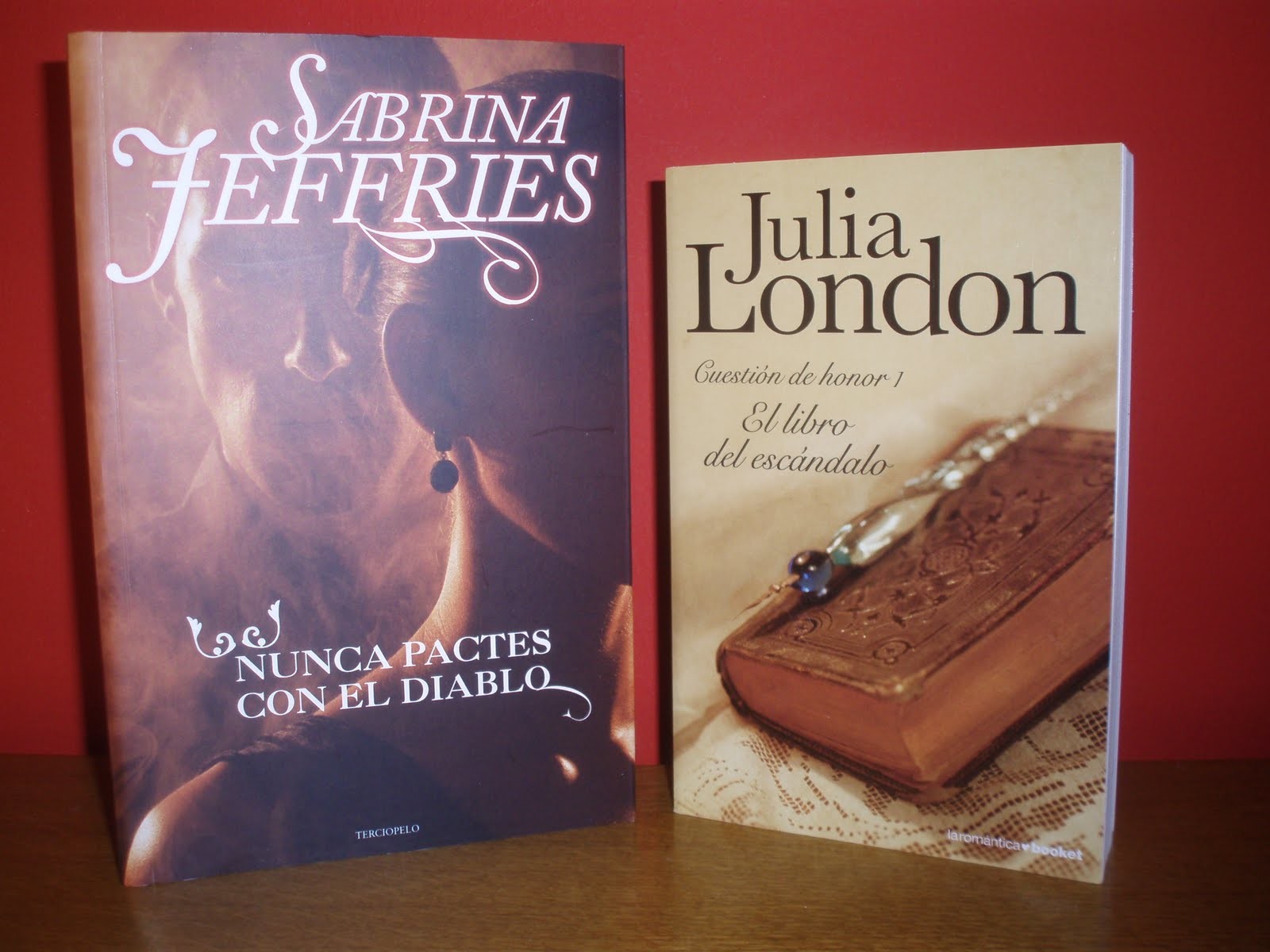 Nunca Pactes Con El Diablo: Serie Escuela De Señoritas v (Romantica Paranormal)